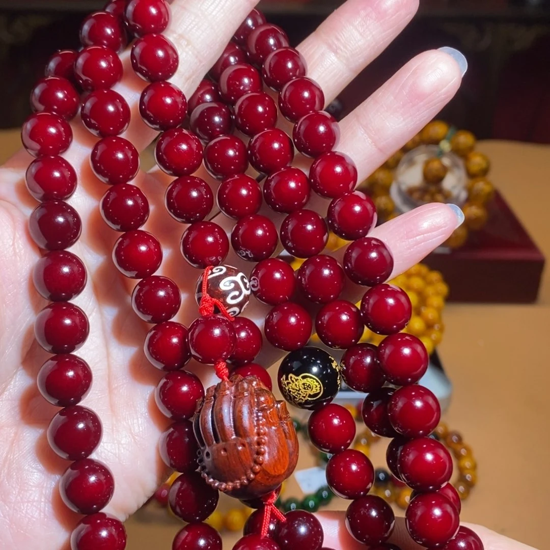 贝壳杉帝王血龙木1.0/108颗千年玉化