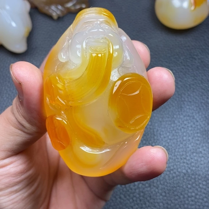 勇***钱玛瑙/玉髓未镶嵌手把