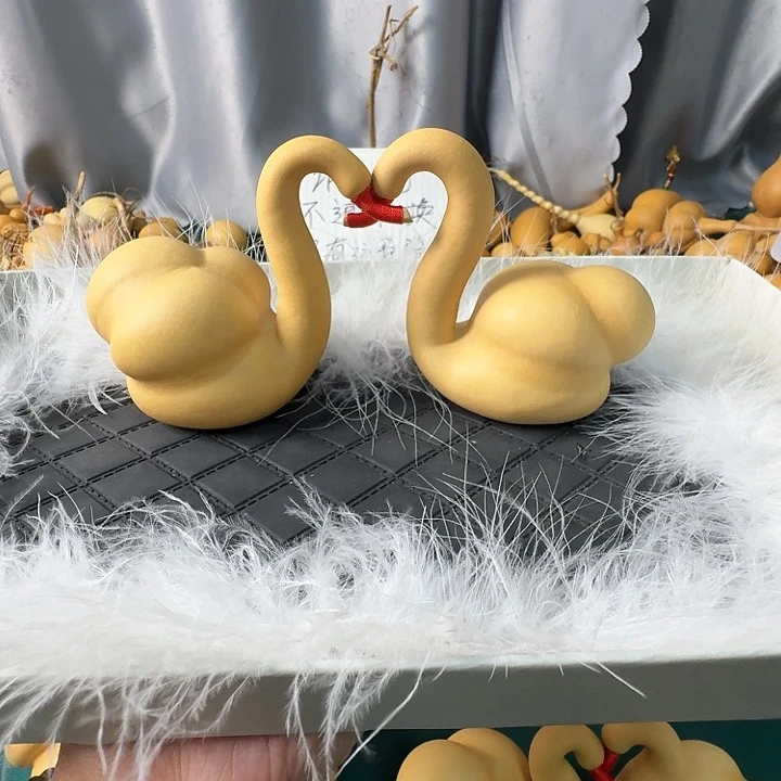 手***云大叶紫檀（黑酸枝木类）