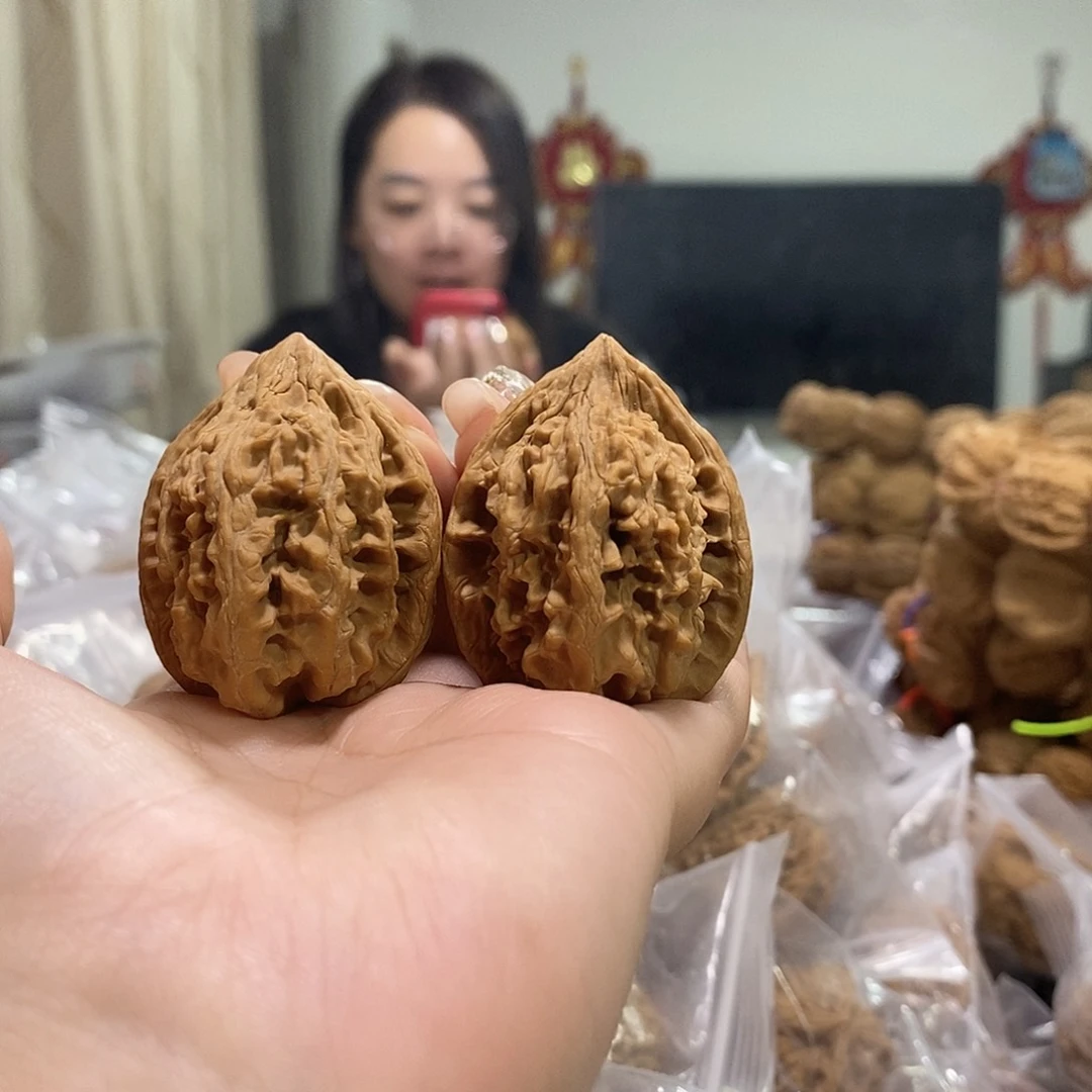 把件文玩核桃看**星大沽石打底