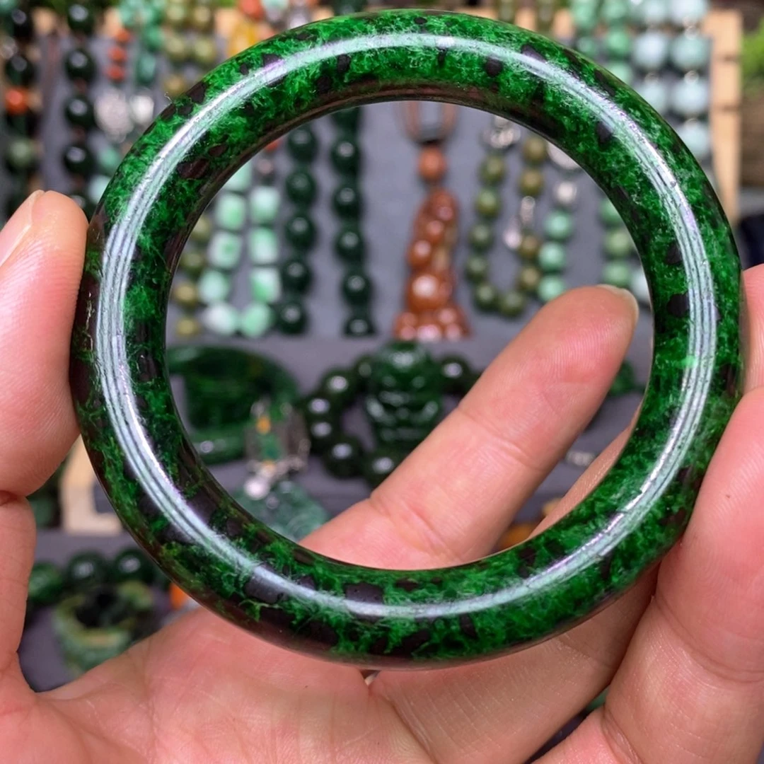 翡翠手镯未镶嵌三****姐漂亮美眉