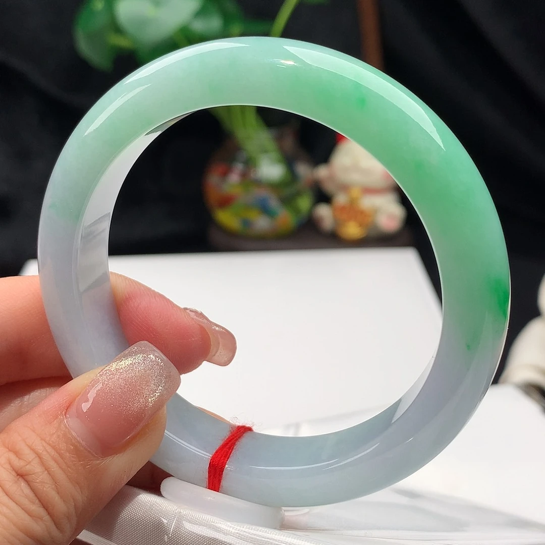 翡翠手镯未镶嵌圈口57.8