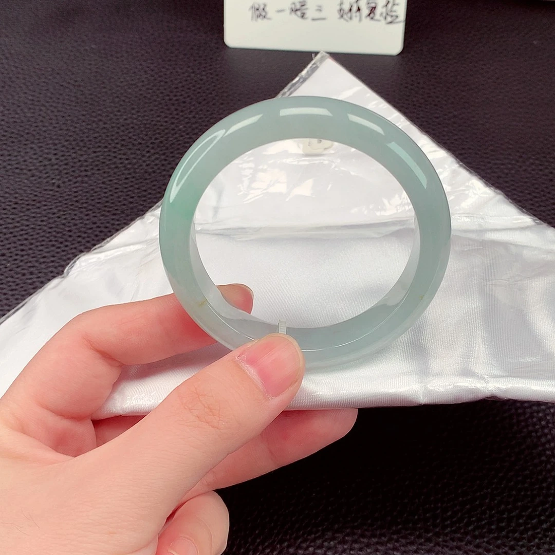 翡翠未镶嵌手镯翡翠