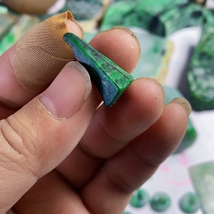 翡翠散珠天然翡翠A货挂件