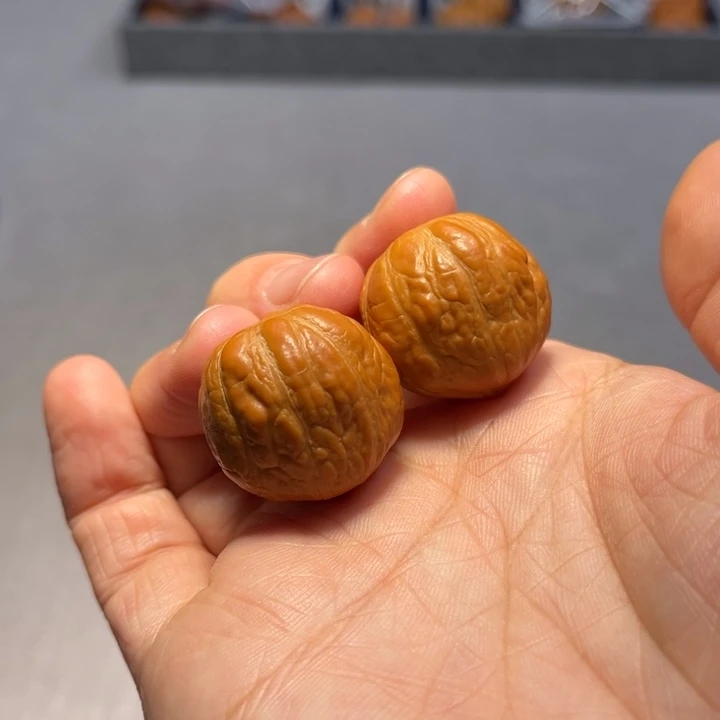 文玩核桃把件泥鳅背460