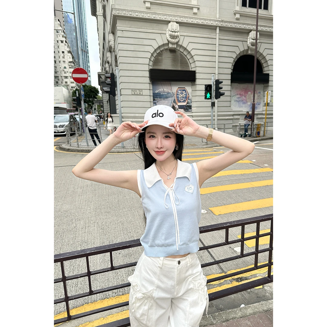 毛妮LADIESFIRST【元气露丝】V领系带针织无袖背心爱心刺绣L1890