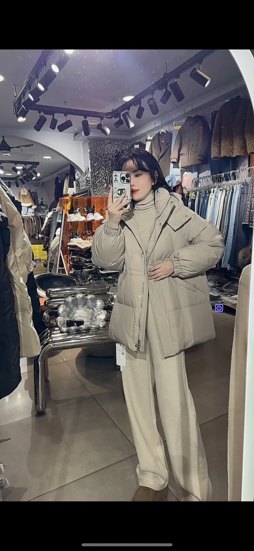 王琳家中长款纯色拼接秋冬时尚宽松连帽