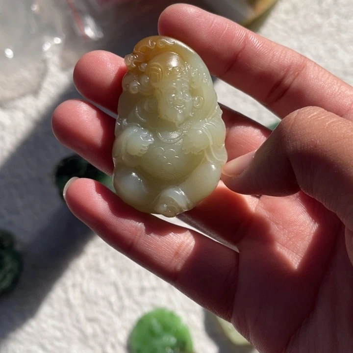 和田玉未镶嵌挂件