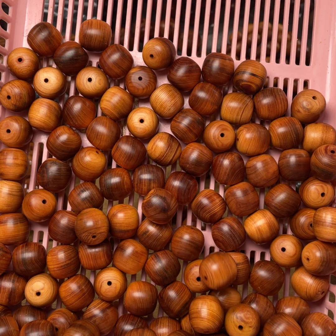 杰***忙柏木（崖柏）无事牌1.5太行崖柏陈化黑油老型