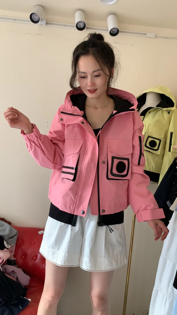 2025新款秋装薄外套短款连帽防风宽松时尚百搭休闲外套春秋秋季