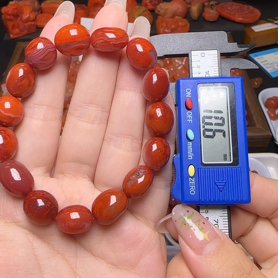 南红玛瑙未镶嵌颈饰