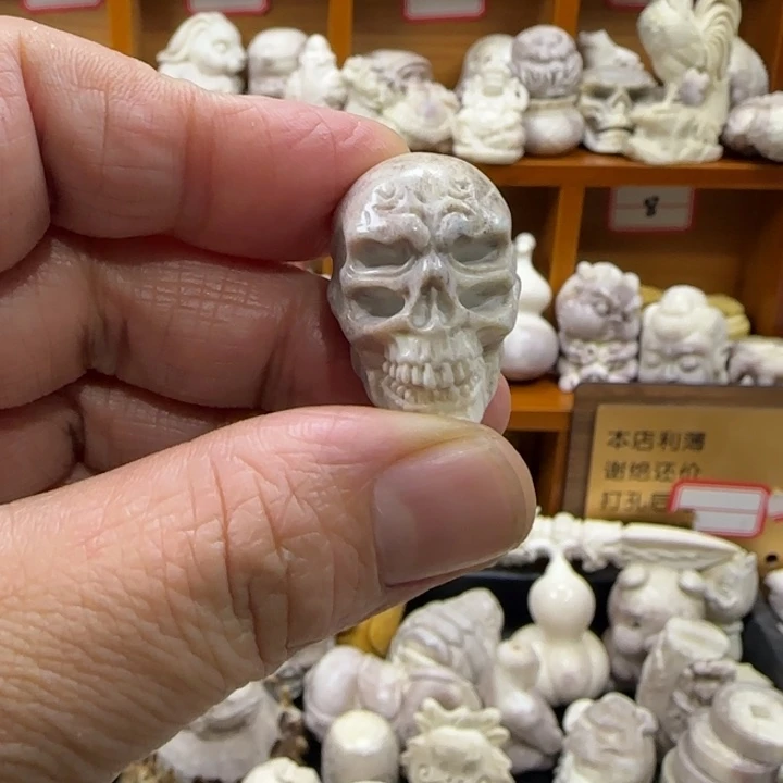 非金属配饰鹿角雕刻骷髅