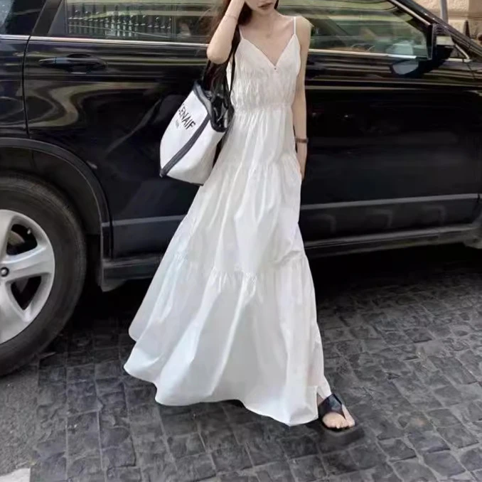 法式白色仙女裙吊带裙海边度假连衣裙女显瘦夏季裙子小众气质长裙