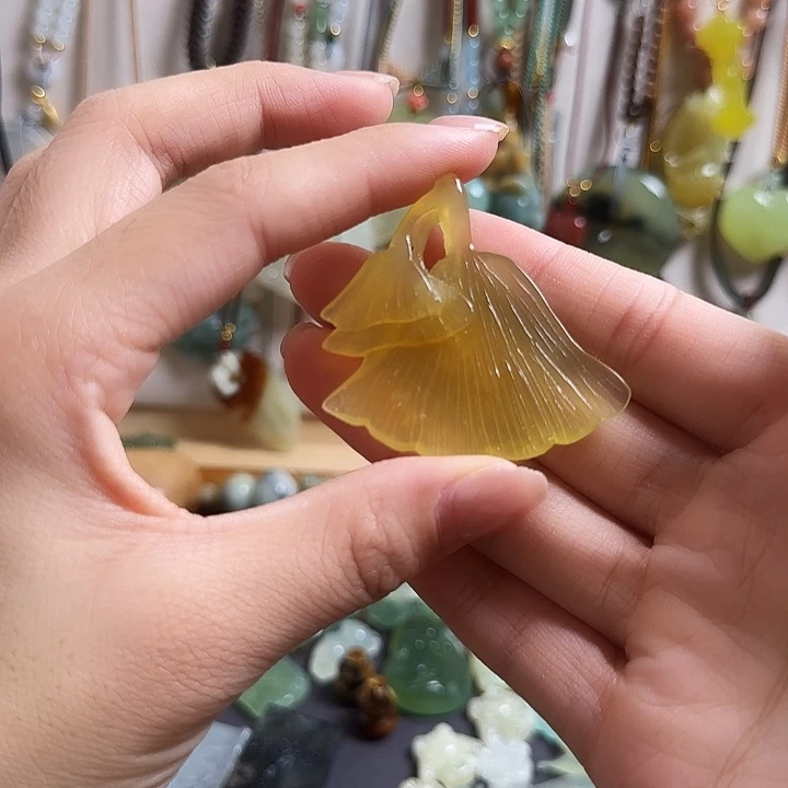 蛇纹石玉合金颈饰