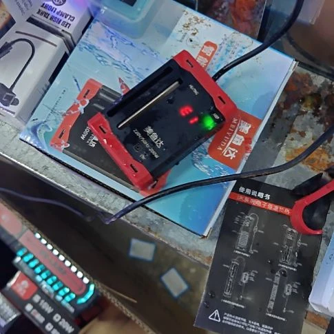 迷你加热棒离水断电100W。