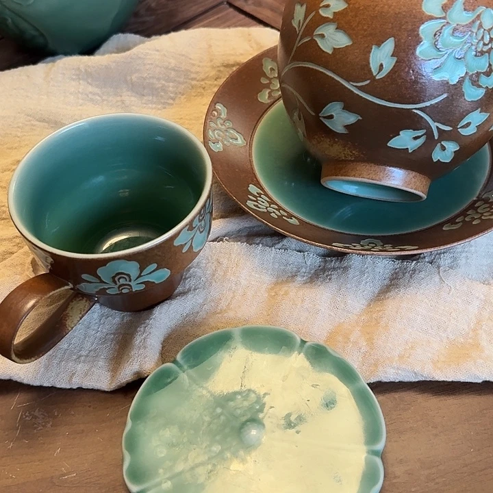 青瓷哈哈哈哈哈哈哈哈哈哈哈哈哈