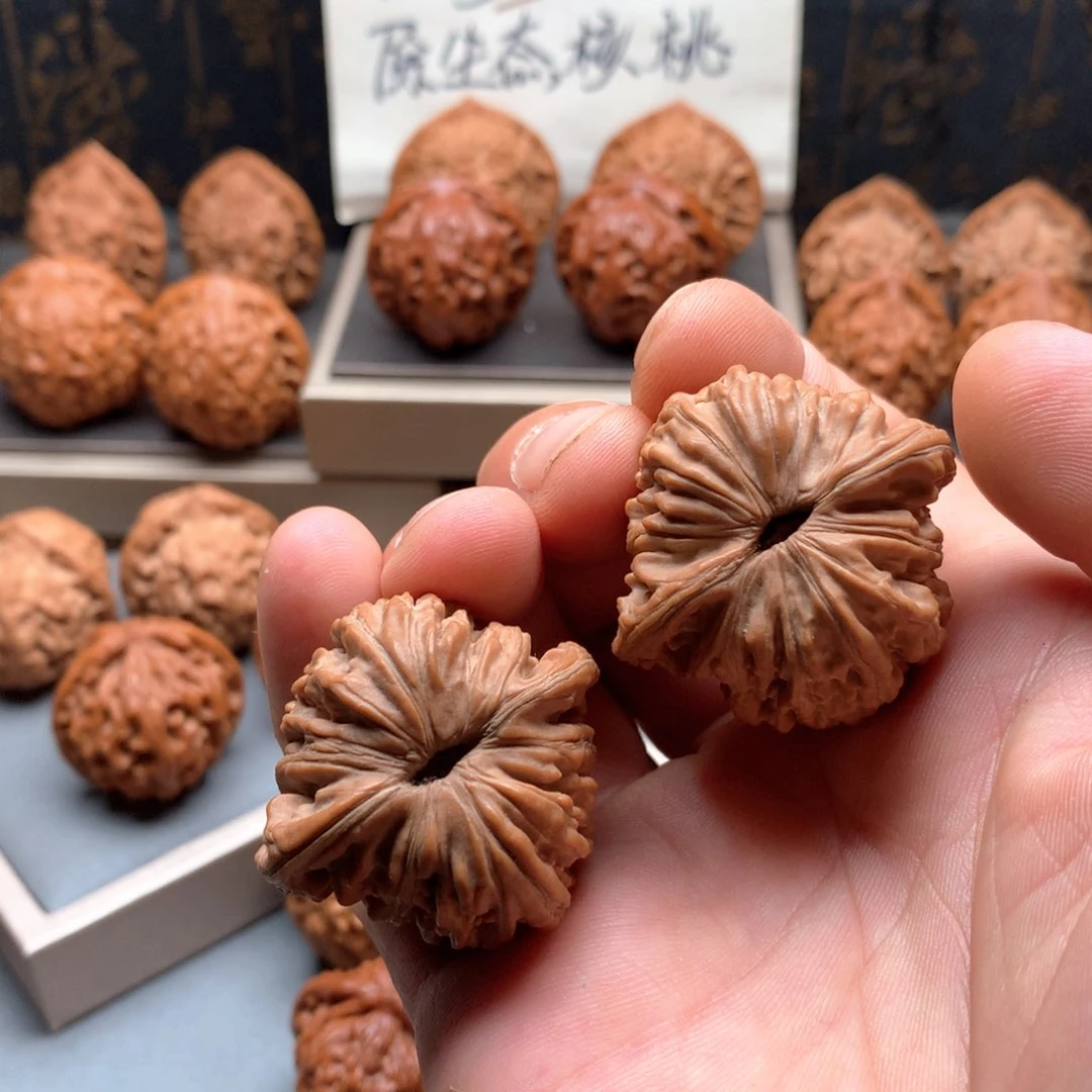 文玩核桃把件汉高楼