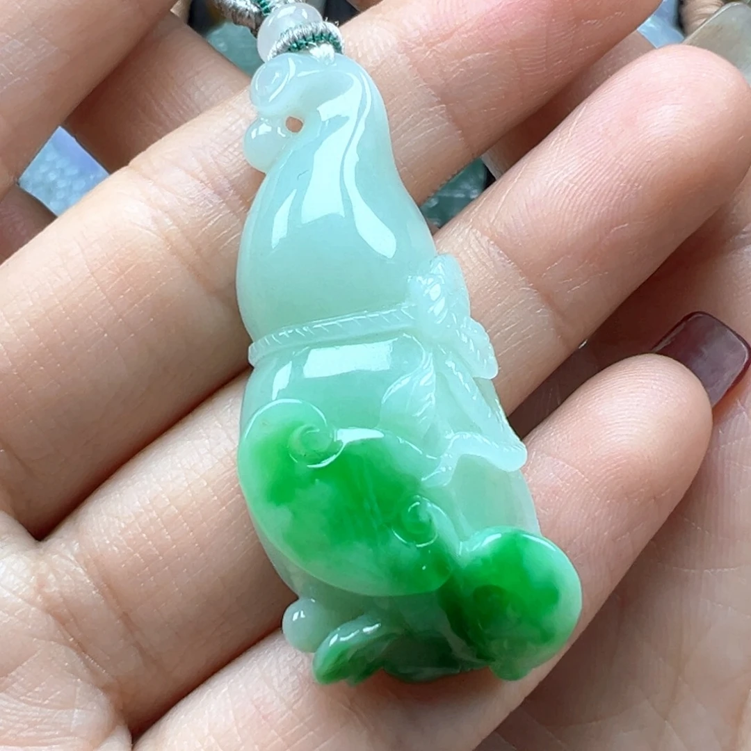 翡翠颈饰未镶嵌葫芦