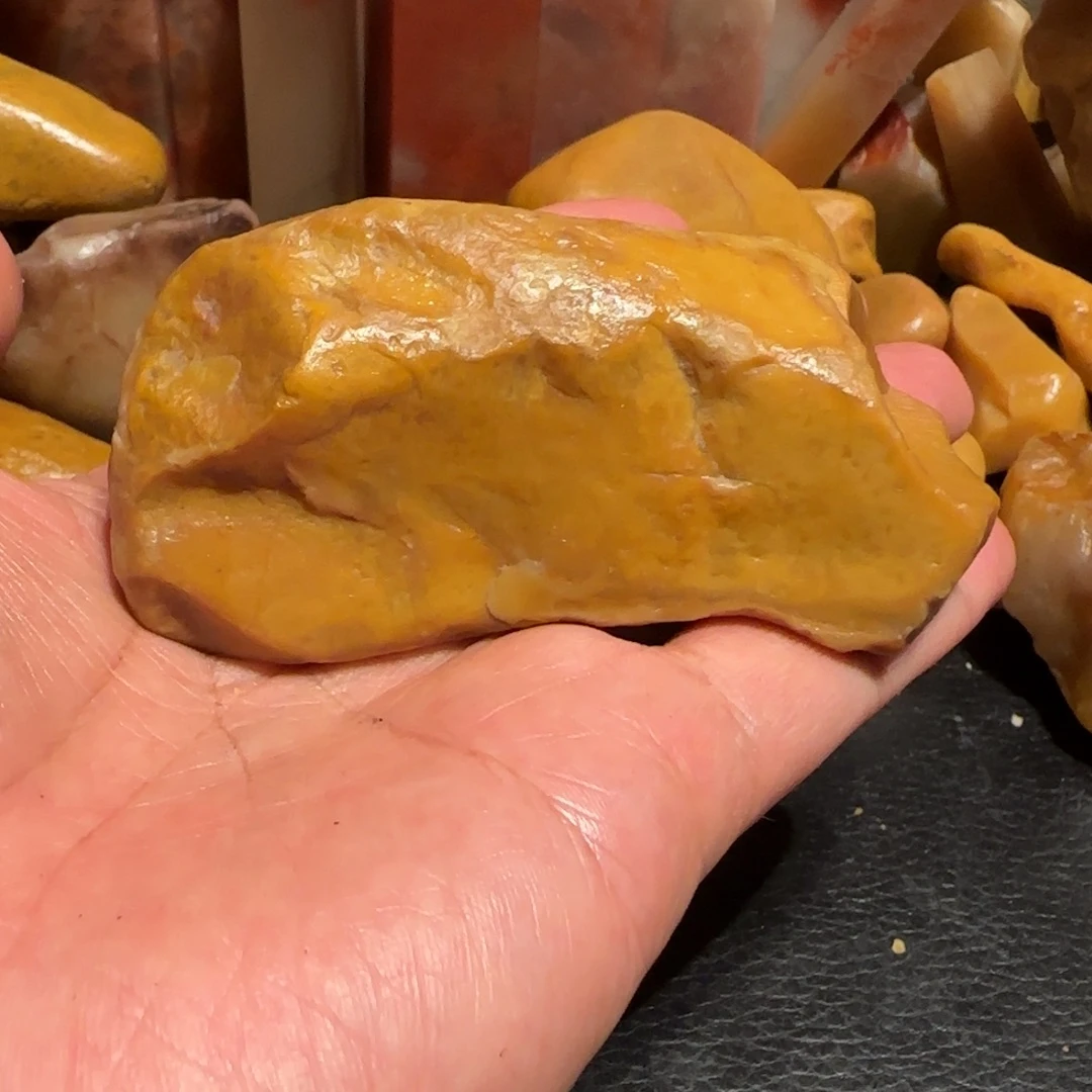 老挝石田黄原石．．．．．．