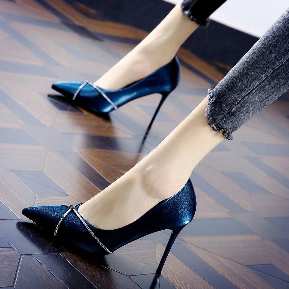 欧美时尚气质高跟鞋女2025新款百搭水钻尖头单鞋浅口细跟宴会女鞋