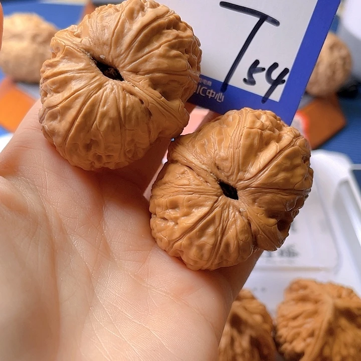 文玩核桃把件用****8文玩核桃54