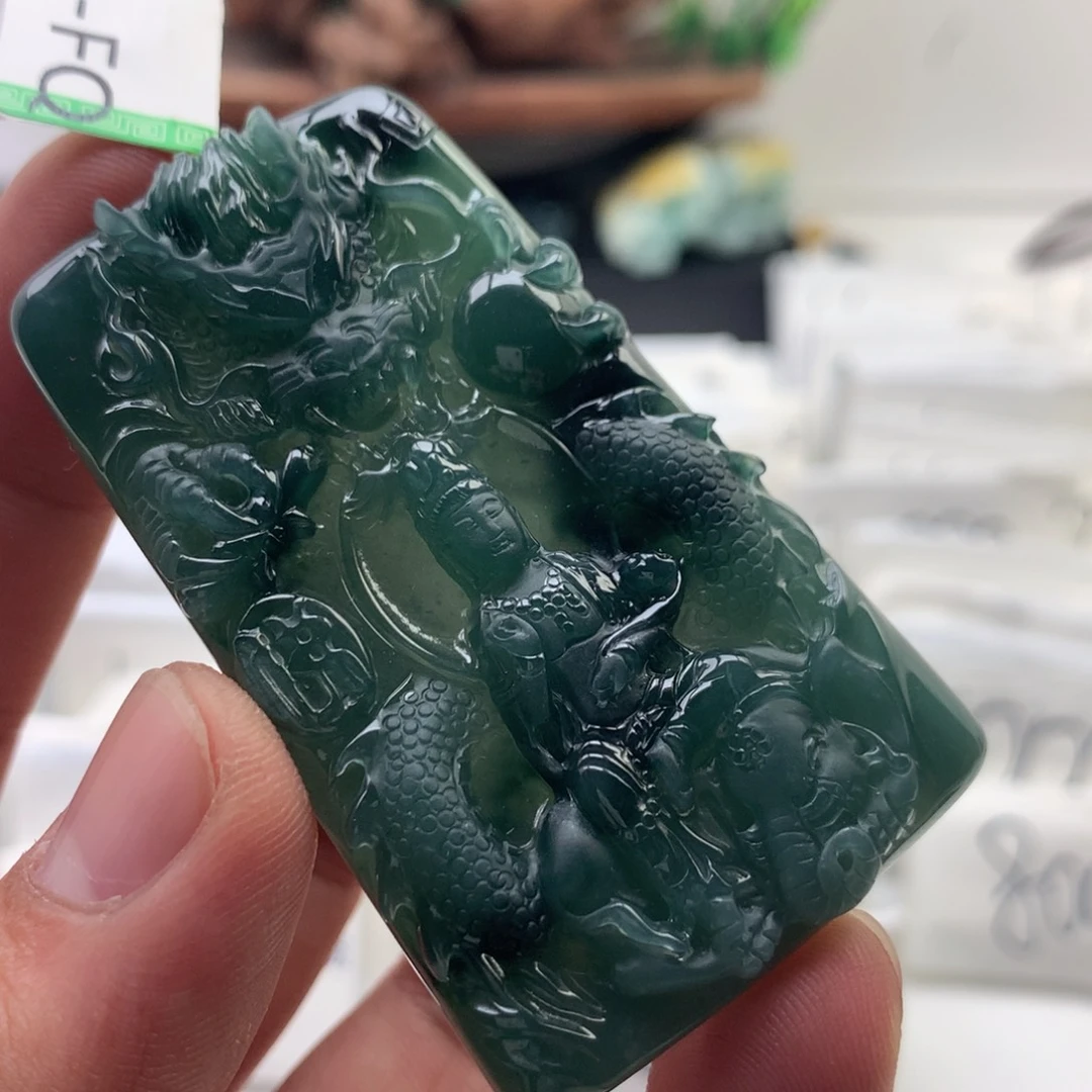 颈饰未镶嵌翡翠普贤