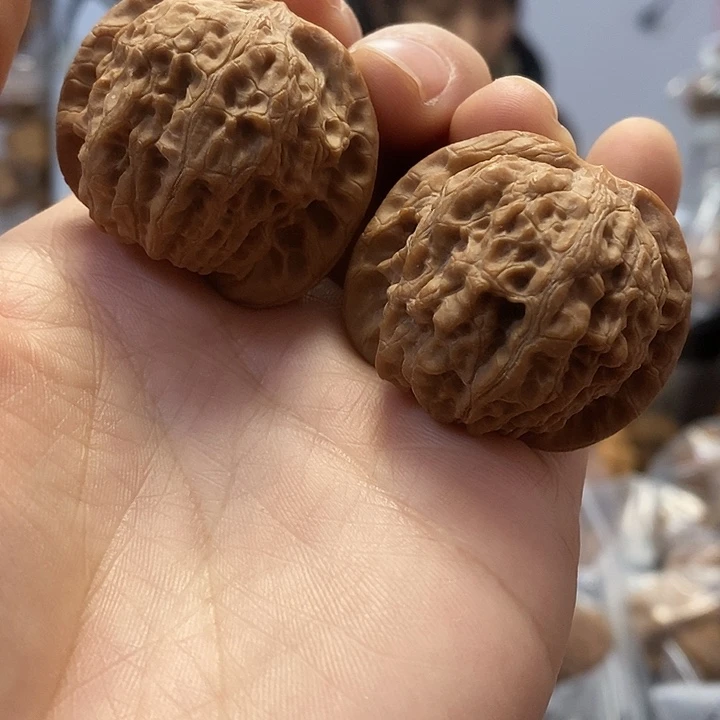 把件文玩核桃37血麒麟红皮