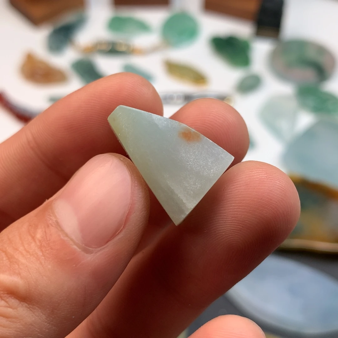 定制翡翠未镶嵌洒金