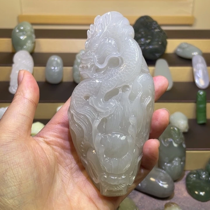 和田玉未镶嵌颈饰327克