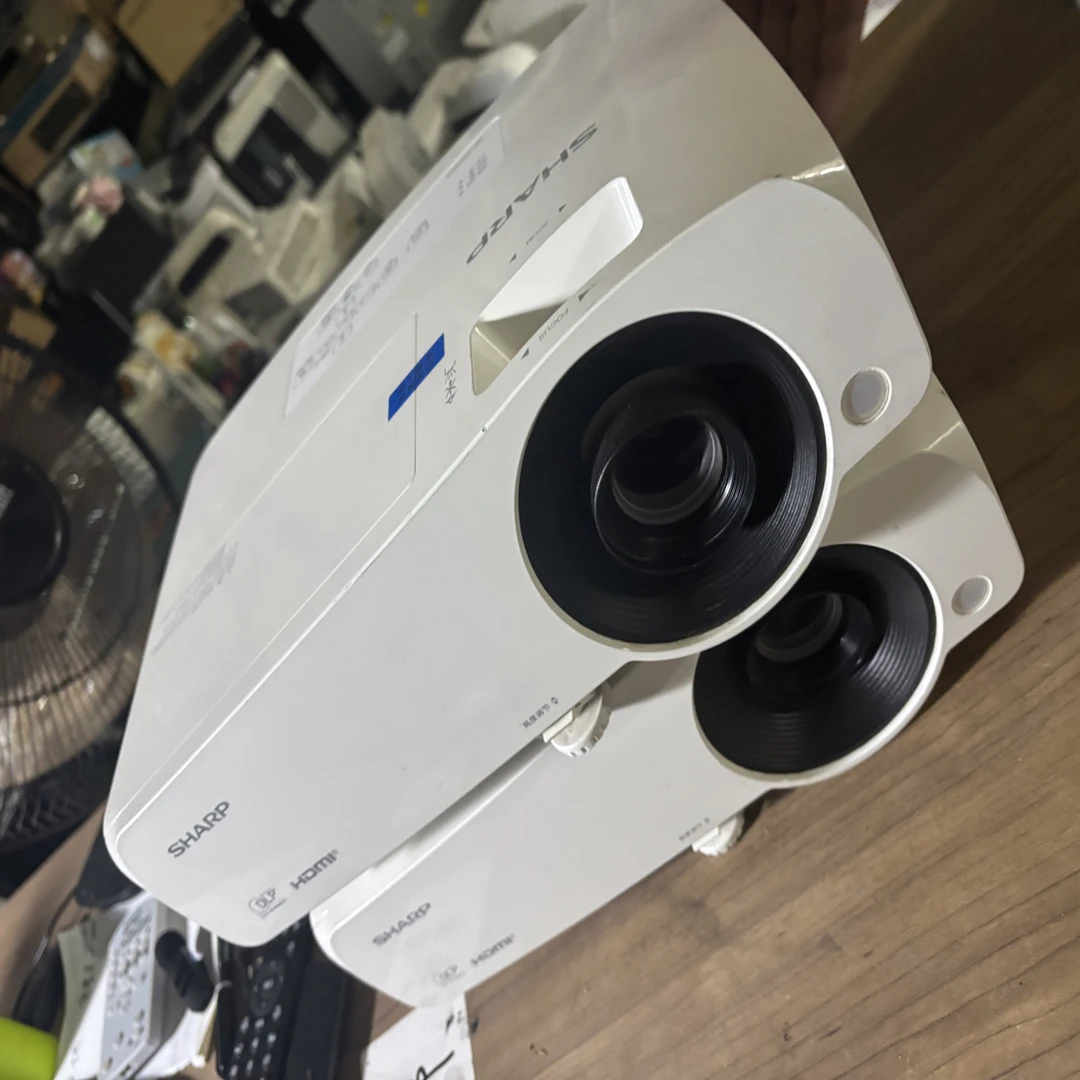 二手 3700流明夏普投影仪 运费自理