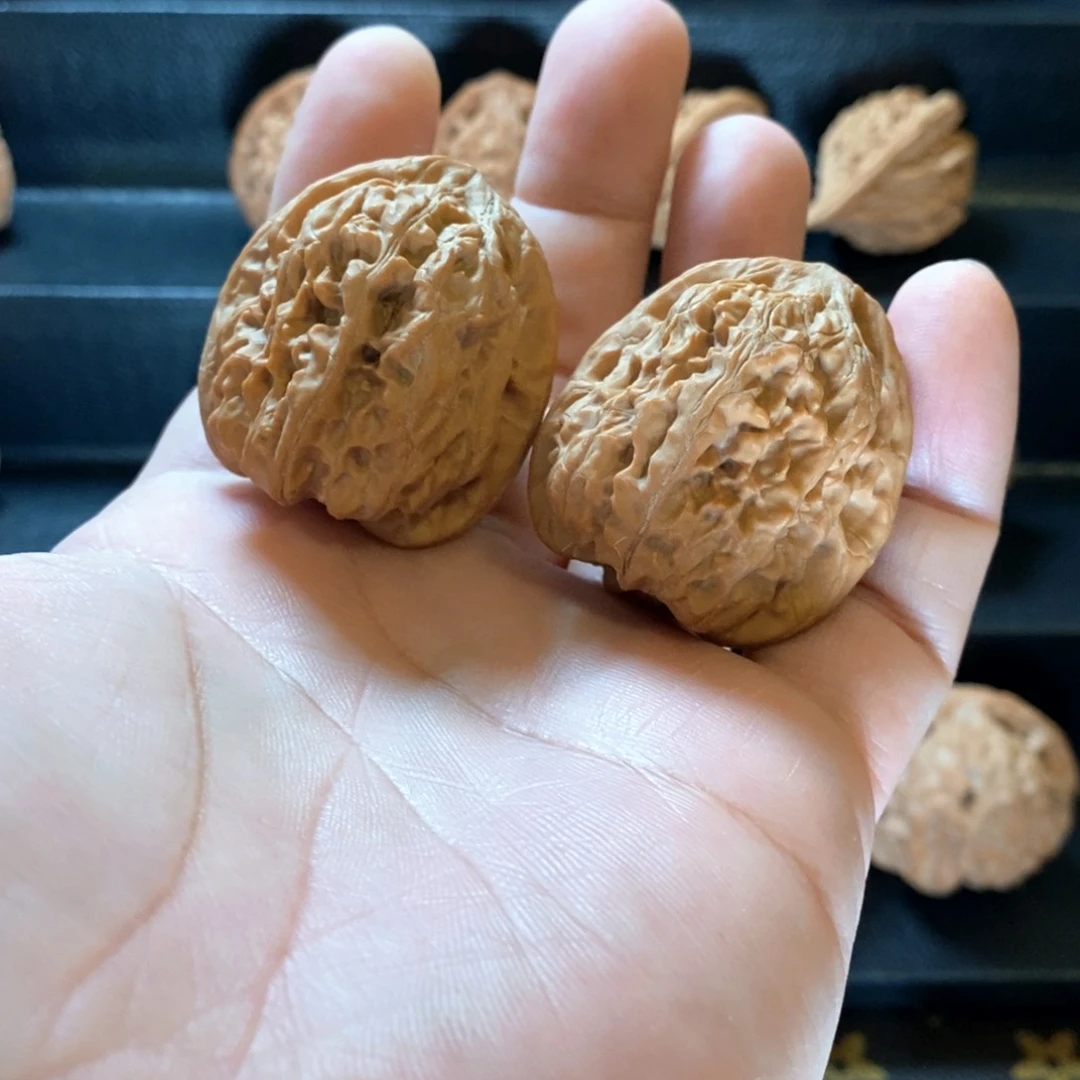 桃核把件z*野生原树靠山王38