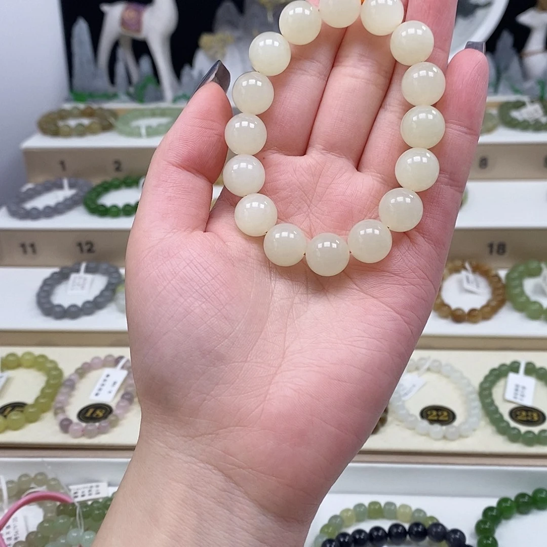 未镶嵌手串和田玉小*蝶