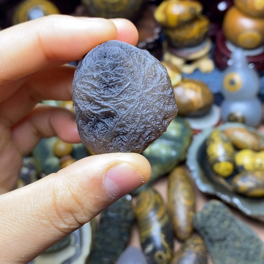 大叶紫檀（黑酸枝木类）蒙*人