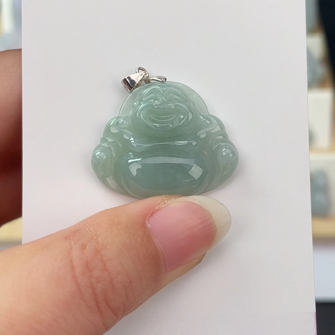 翡翠未镶嵌颈饰佛公