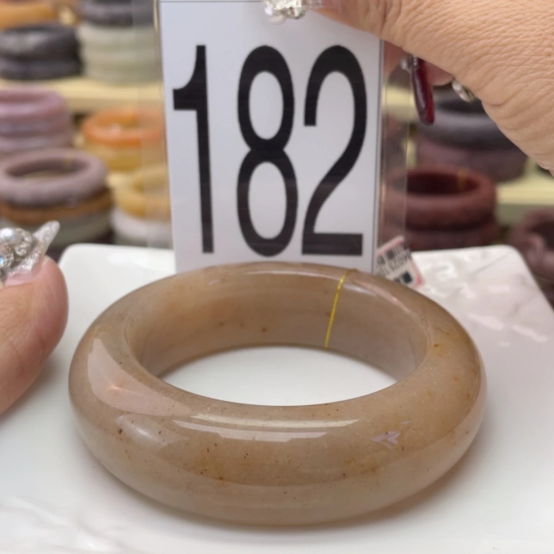 【闪购商品】石英质玉手镯未镶嵌