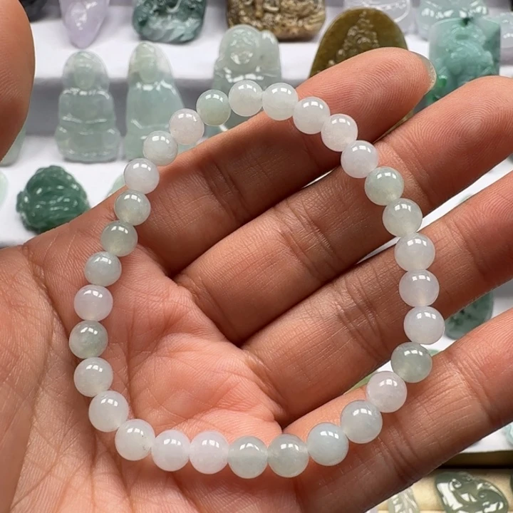 别***恙翡翠未镶嵌颈饰翡翠