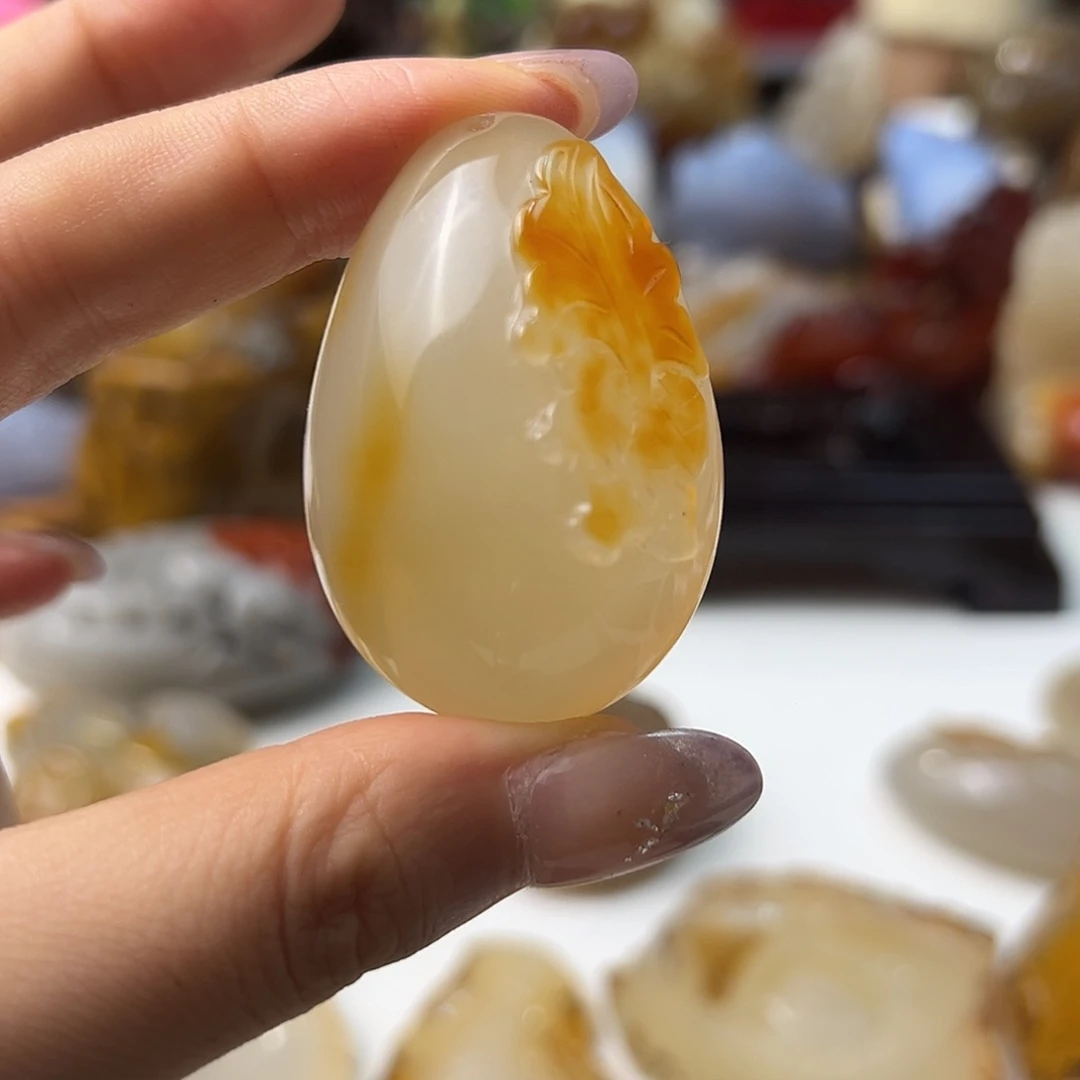 玛瑙/玉髓颈饰未镶嵌