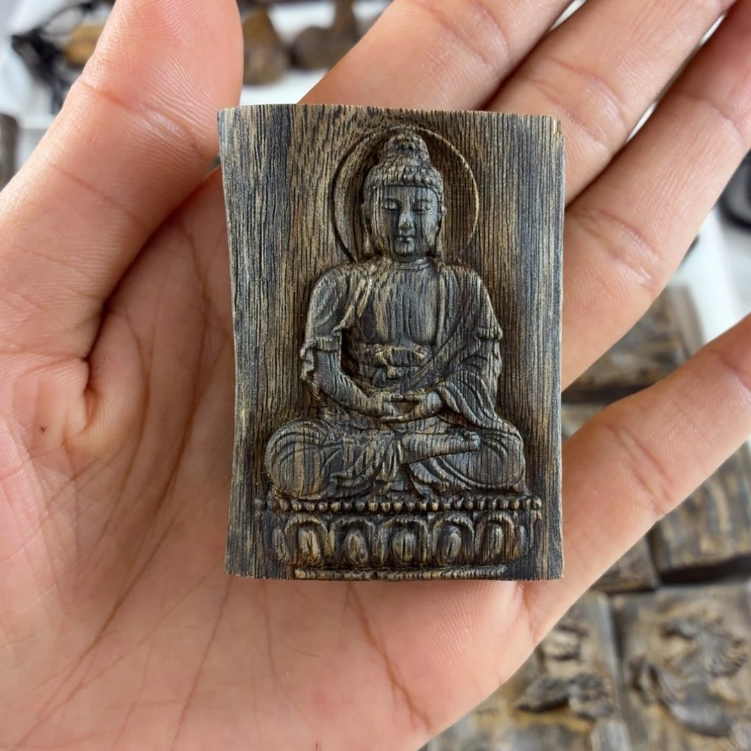 沉香沉香碎屑大日如来佛祖19.3克