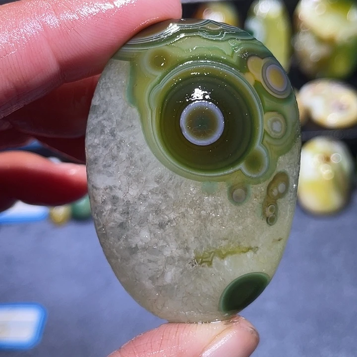 玛瑙/玉髓未镶嵌珠宝奇石