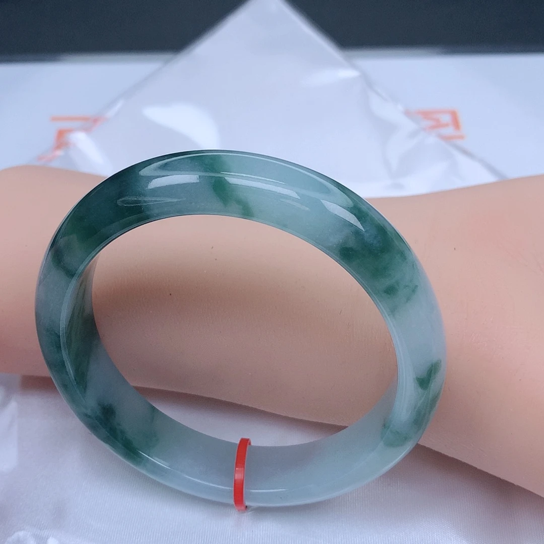 【闪购商品】未镶嵌手镯翡翠，56