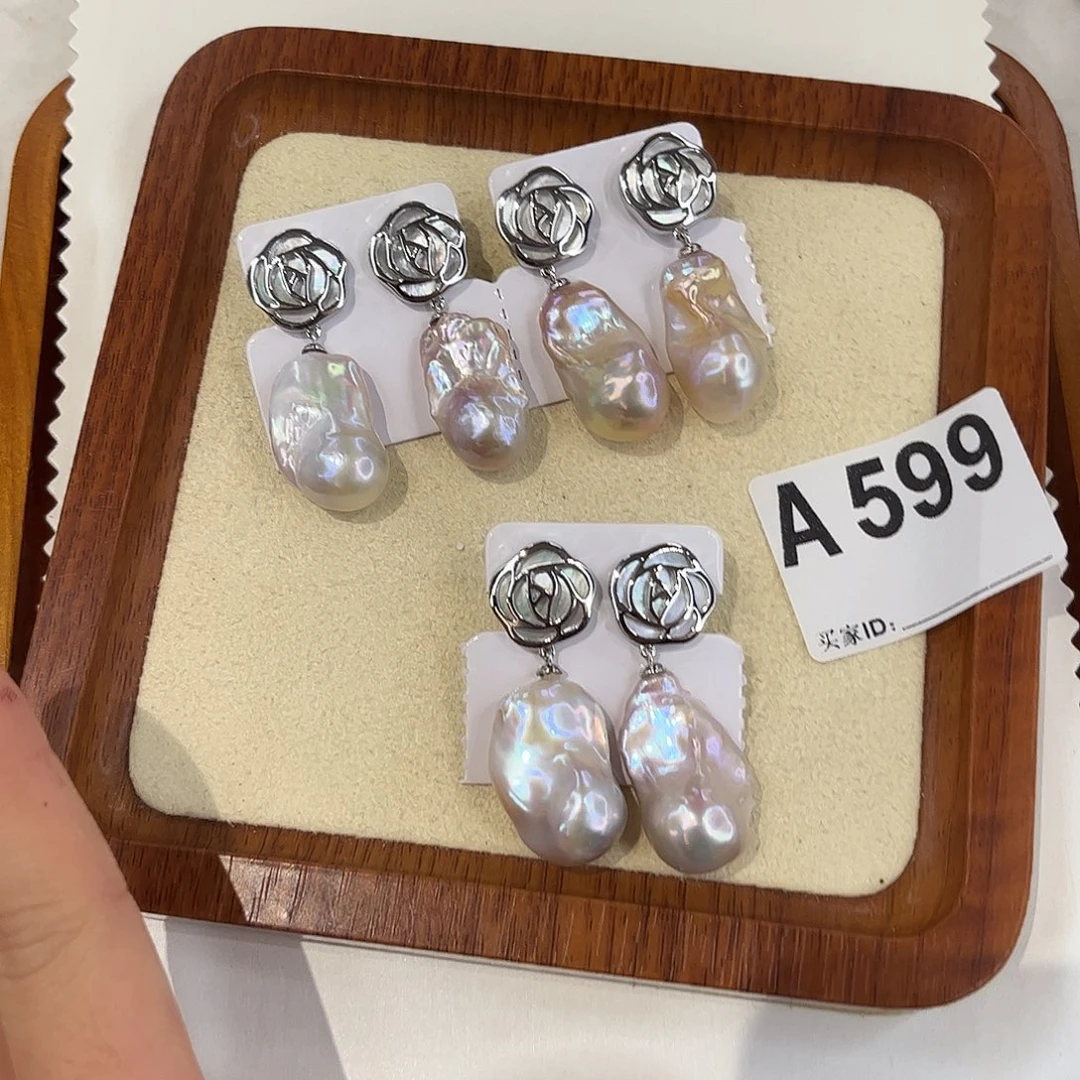 合金耳饰淡水珍珠