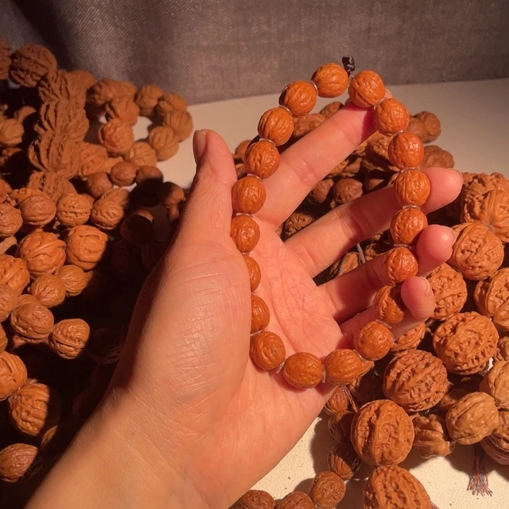 文玩核桃手串…………15