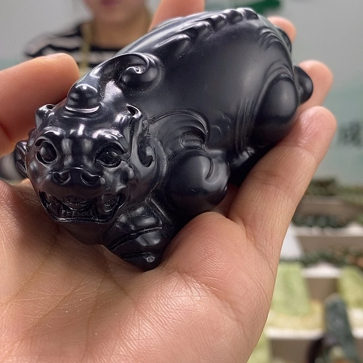 和田玉把件未镶嵌微瑕