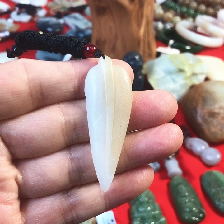 和田玉（糖玉）未镶嵌挂件