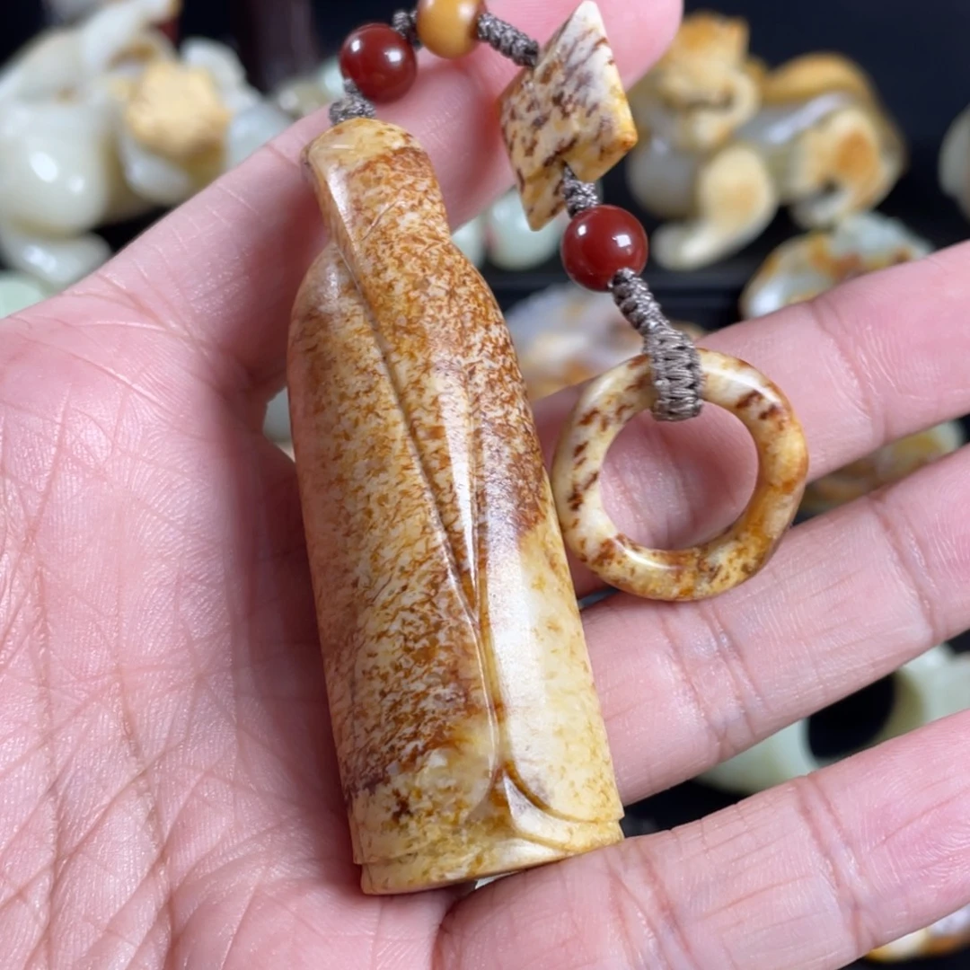 哥***线和田玉未镶嵌颈饰