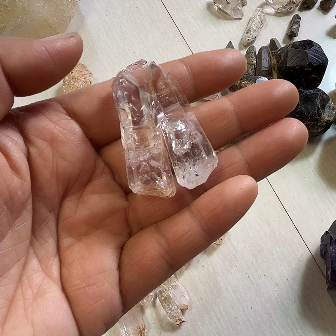 T***e水晶珠宝半成品未镶嵌