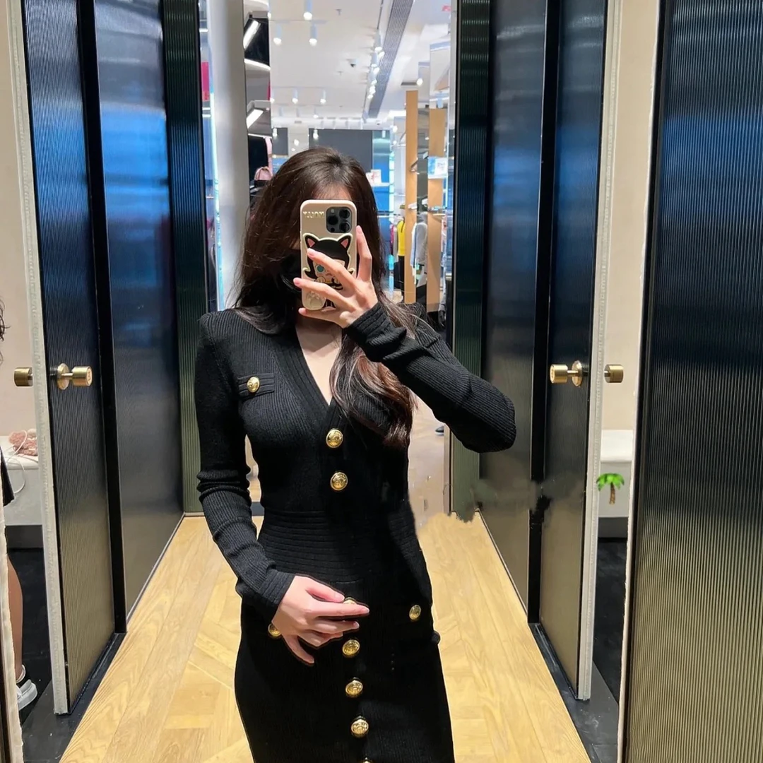 99新 BALMAIN/巴尔曼 D500962/V领罗纹纽扣长袖连衣裙/36码