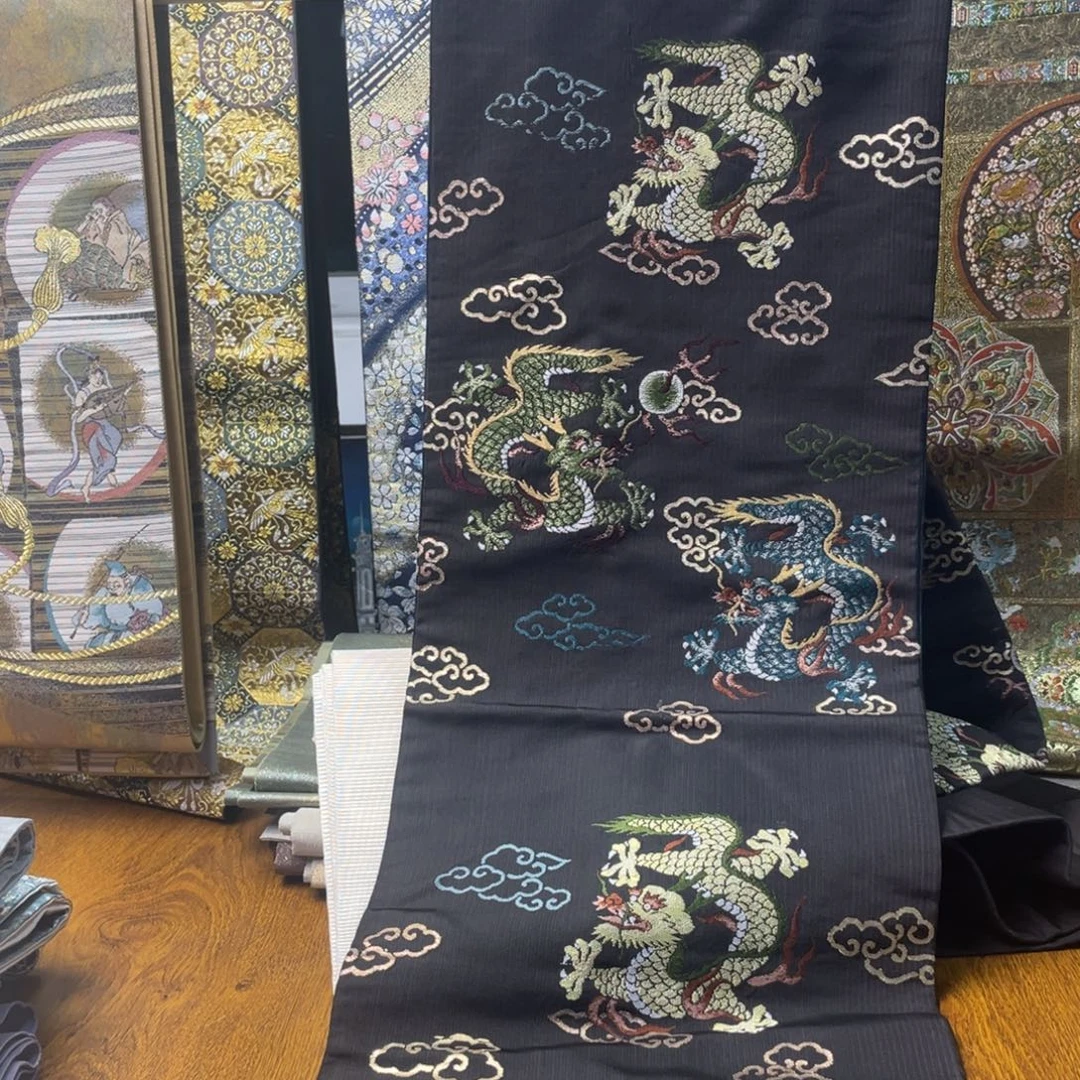 织绣龙纹龙纹龙纹