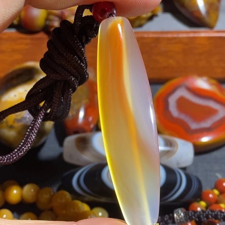 玛瑙/玉髓未镶嵌颈饰