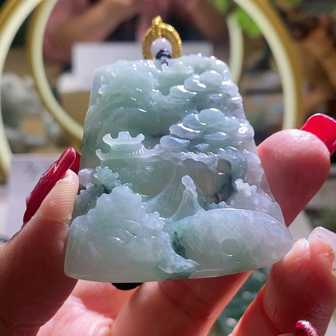 【闪购商品】翡翠颈饰未镶嵌山水